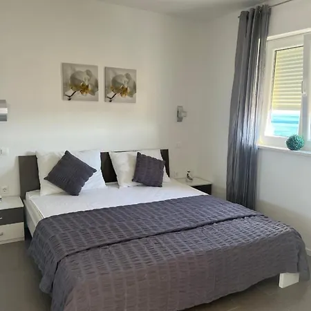 Cala Apartman Stanici