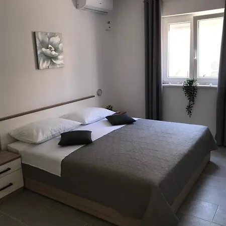 Cala Apartment *